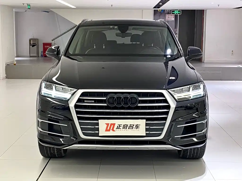 Audi Q7 — фото 5