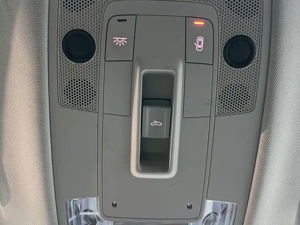 Audi Q3 Sportback — фото 14