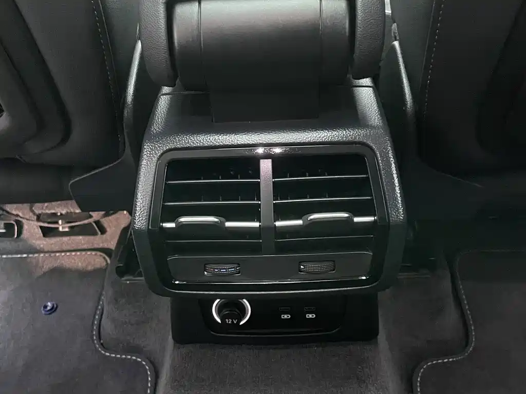 Audi Q3 Sportback — фото 17