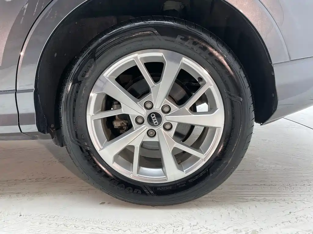 Audi Q3 Sportback — фото 26