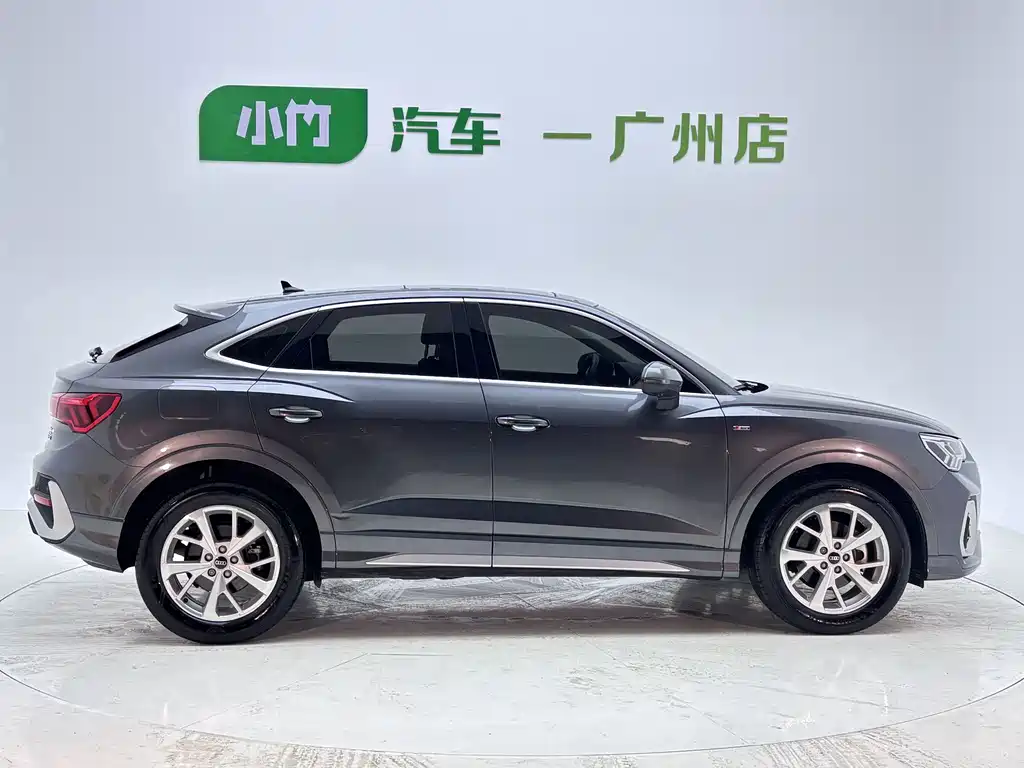 Audi Q3 Sportback — фото 7