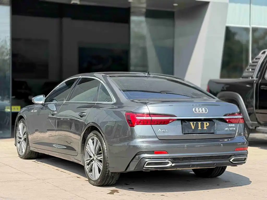 Audi A6L — фото 5
