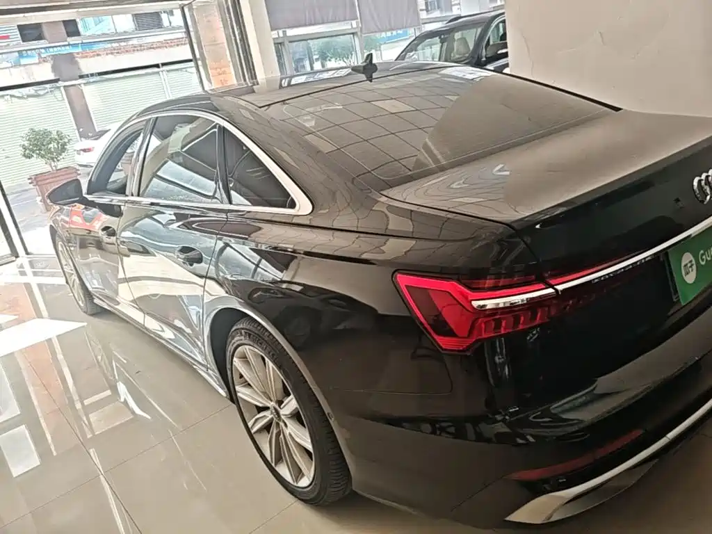 Audi A6L — фото 5
