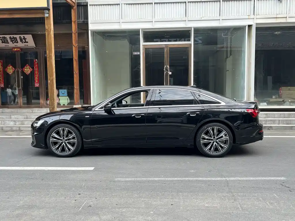 Audi A6L — фото 14
