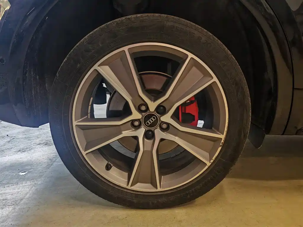 Audi Q5L Sportback — фото 20