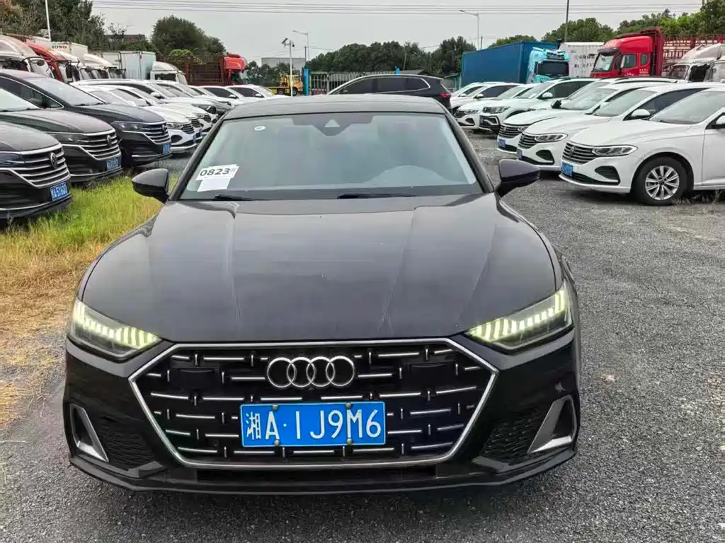 Audi A7L — фото 2