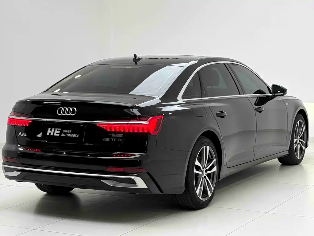 Audi A6L — фото 4