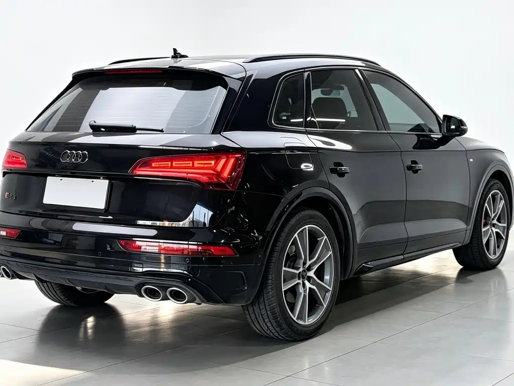 Audi SQ5 — фото 5
