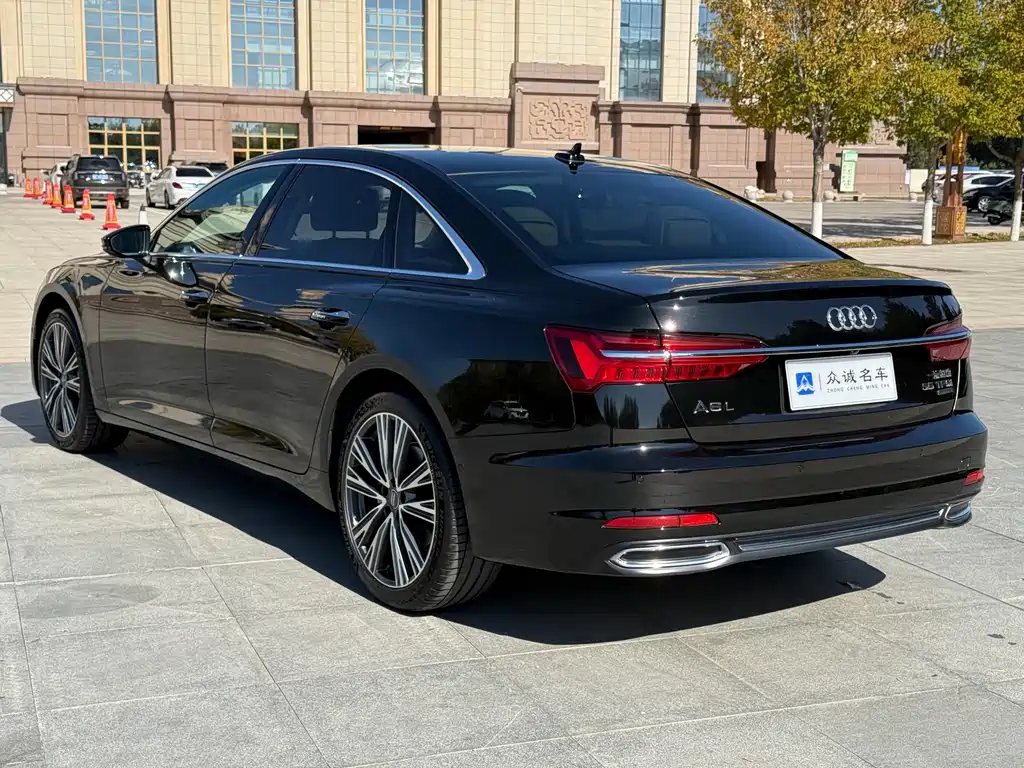 Audi A6L — фото 7