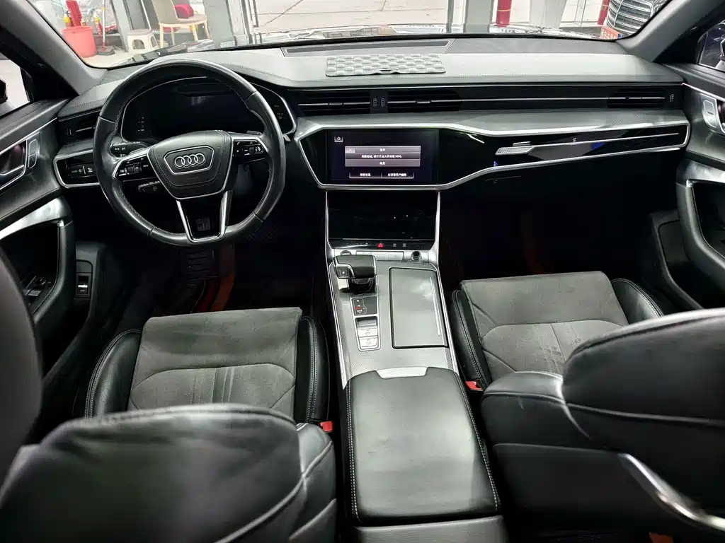 Audi A6L — фото 5