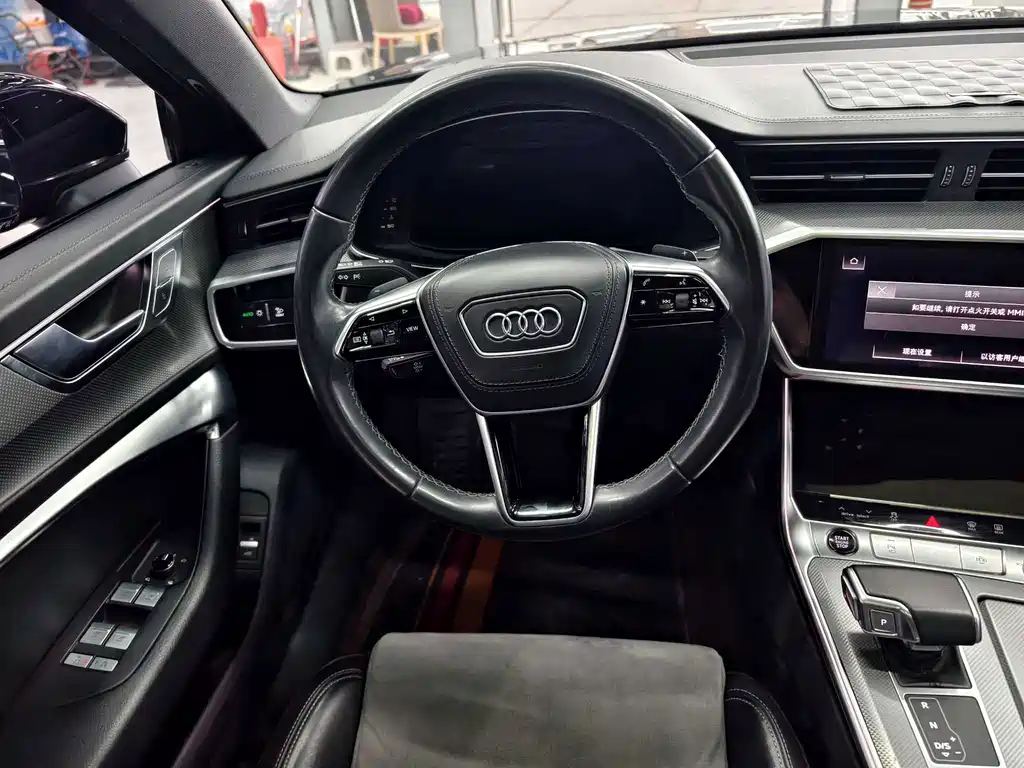 Audi A6L — фото 6