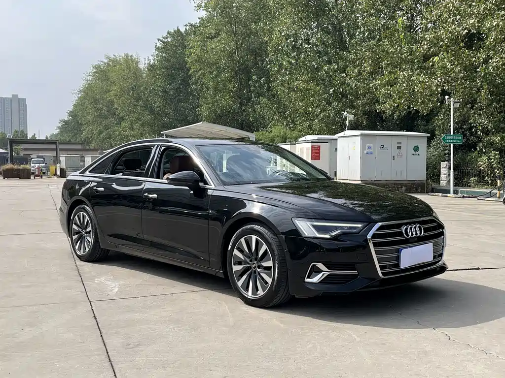 Audi A6L — фото 5