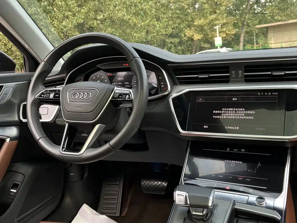 Audi A6L — фото 10