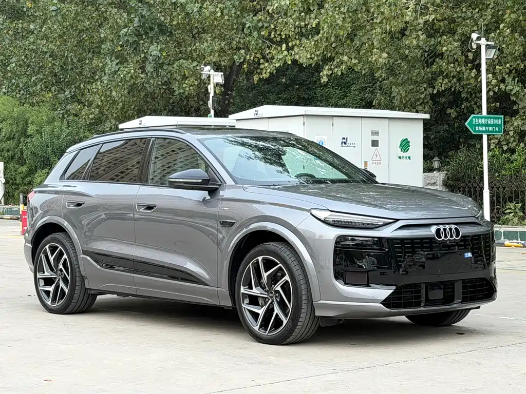 Audi Q6L e-tron — фото 3