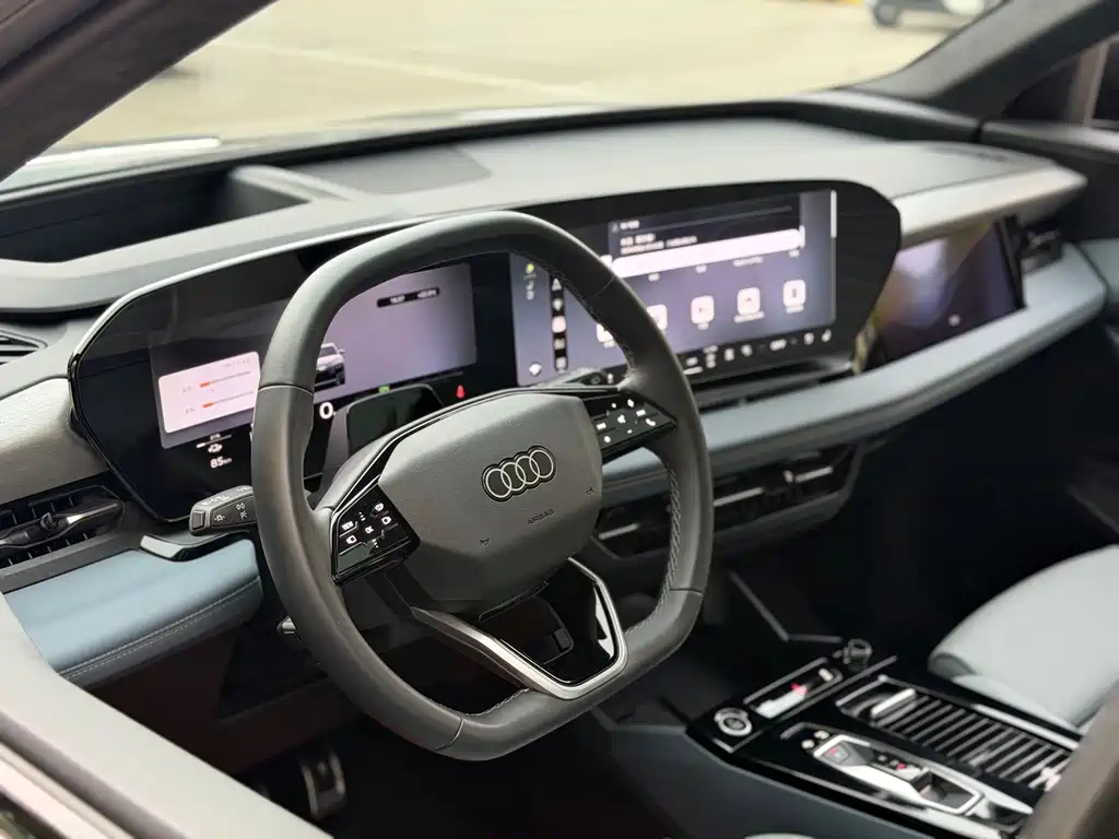 Audi Q6L e-tron — фото 10