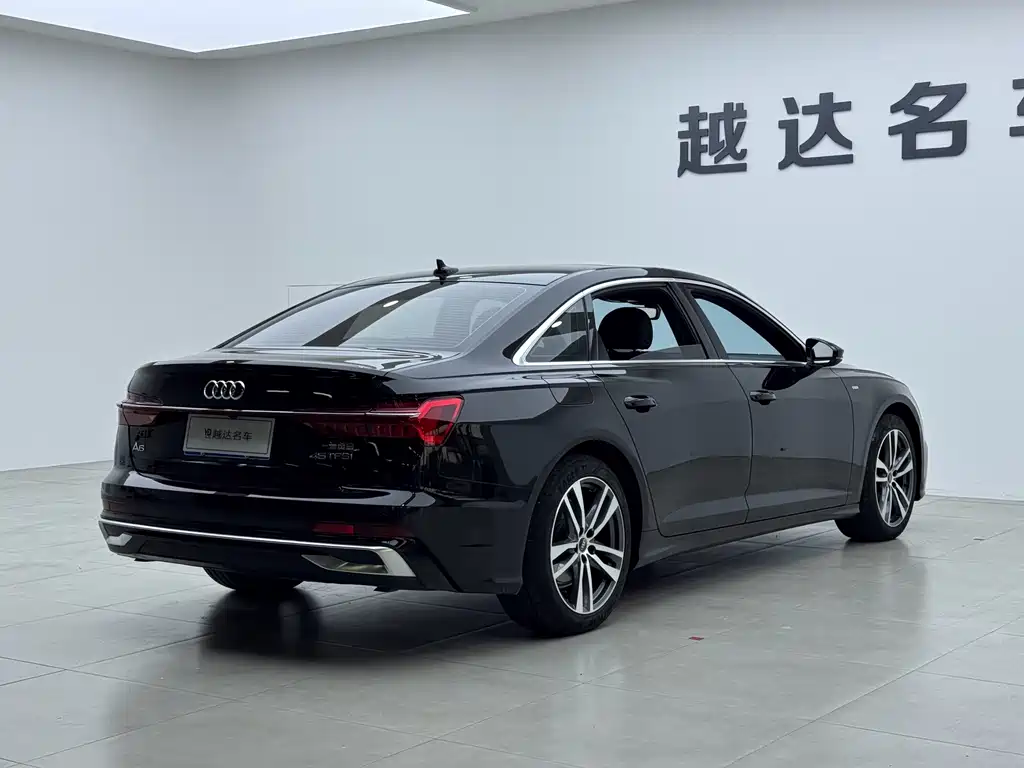 Audi A6L — фото 19