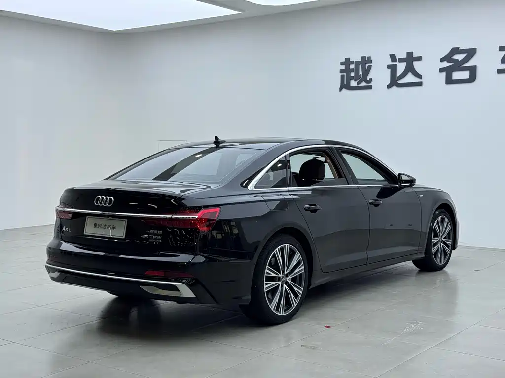 Audi A6L — фото 19
