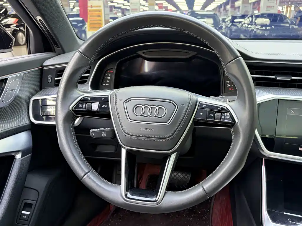 Audi A6L — фото 6