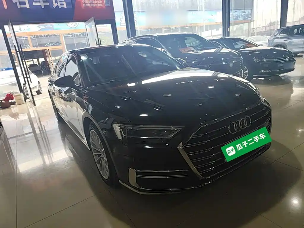 Audi A8 — фото 4
