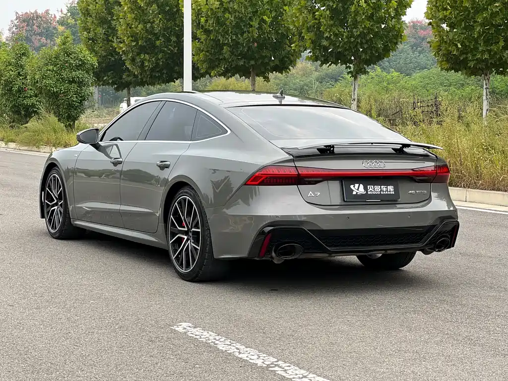 Audi A7 — фото 5
