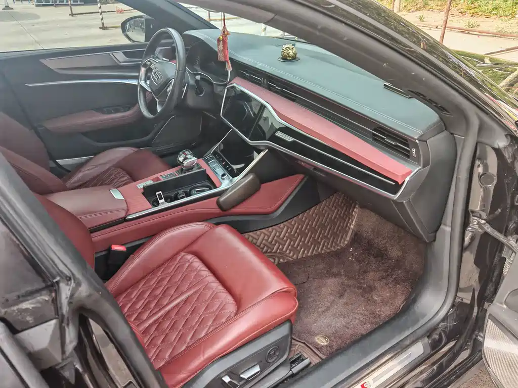 Audi A7L — фото 4