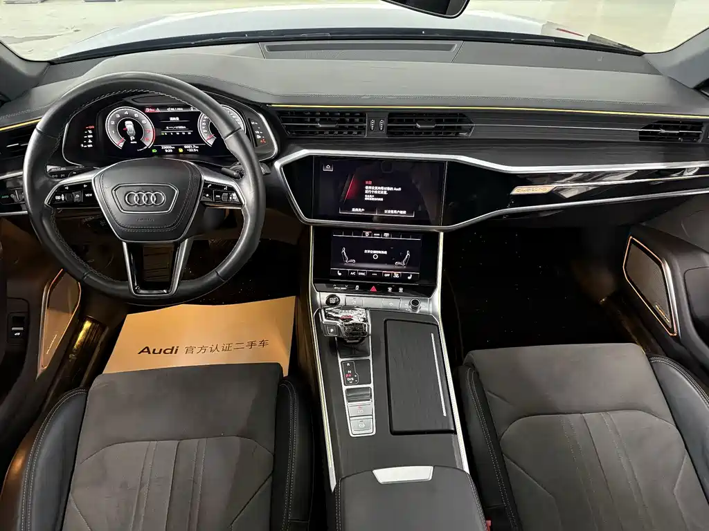 Audi A6L — фото 10