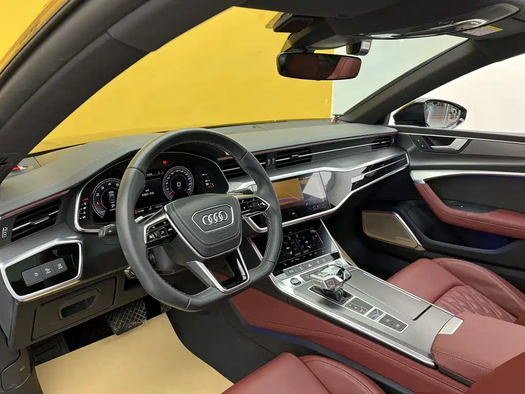 Audi A7L — фото 36