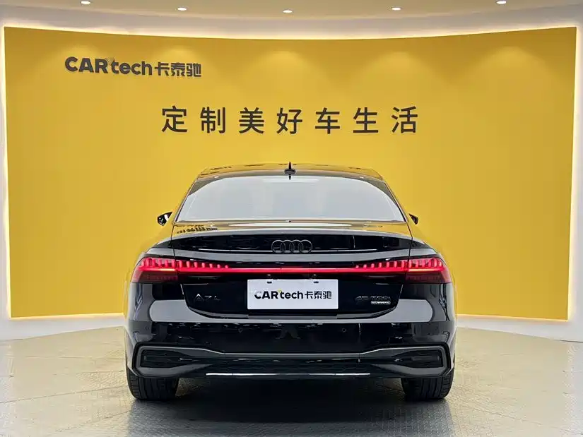 Audi A7L — фото 5