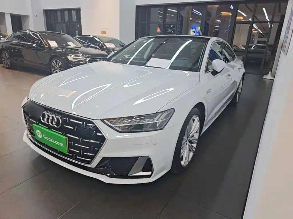 Audi A7L — фото 2