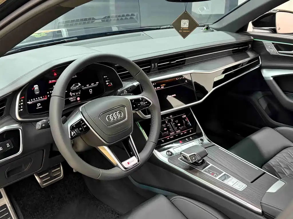 Audi A6L — фото 13