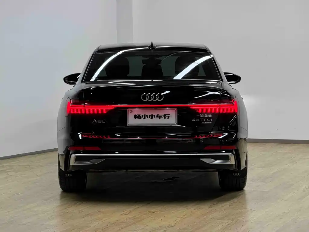 Audi A6L — фото 28