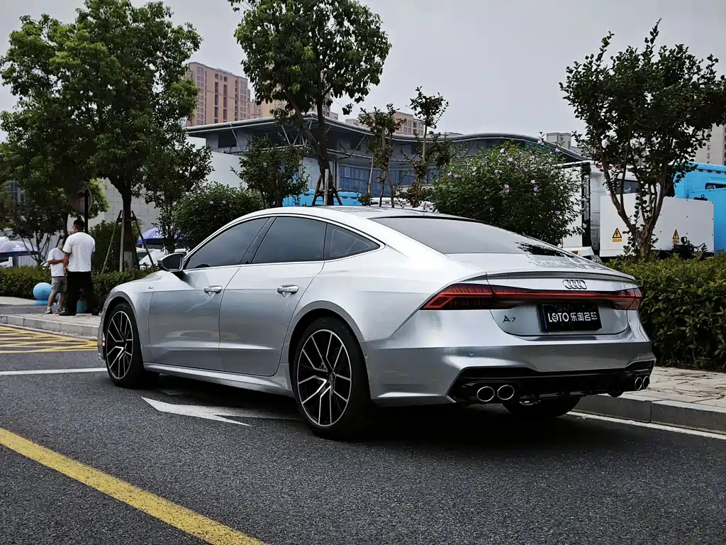 Audi A7 — фото 6
