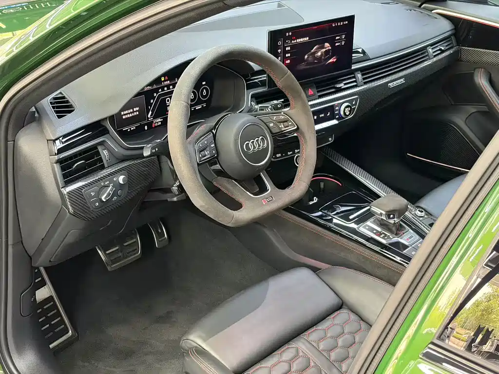 Audi RS 4 — фото 5