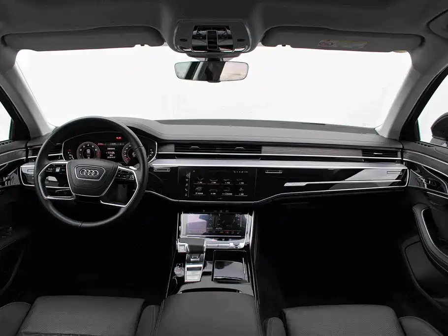 Audi A8 — фото 6