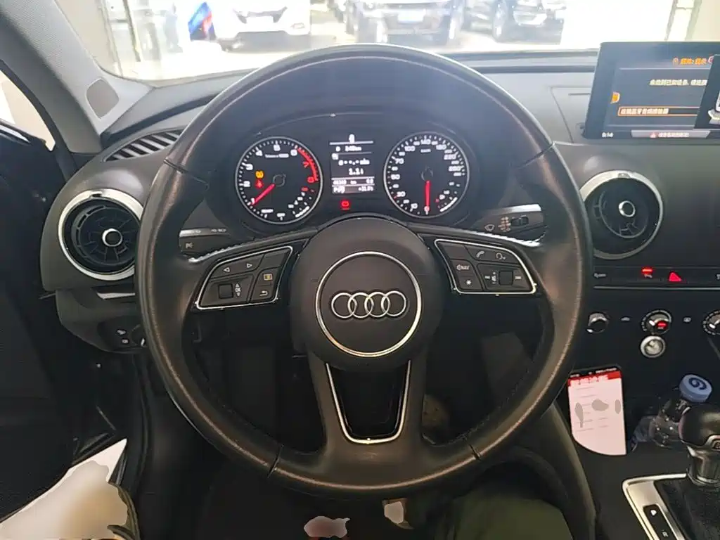 Audi A3 — фото 11