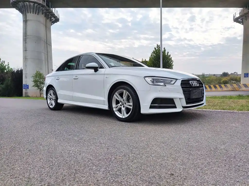 Audi A3 — фото 13