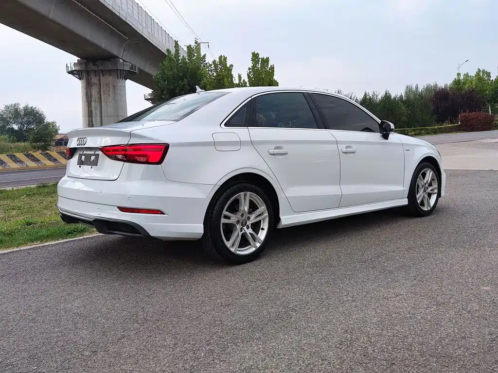 Audi A3 — фото 18