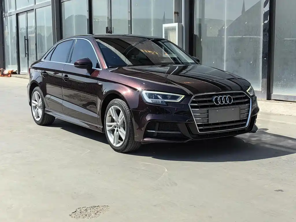 Audi A3 — фото 2