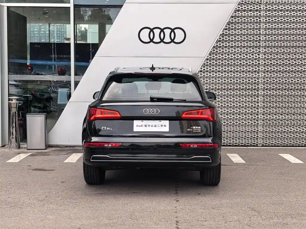 Audi Q5L — фото 4