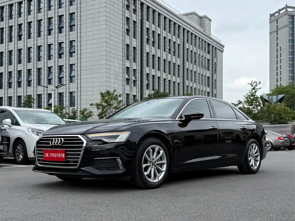 Audi A6L — фото 2