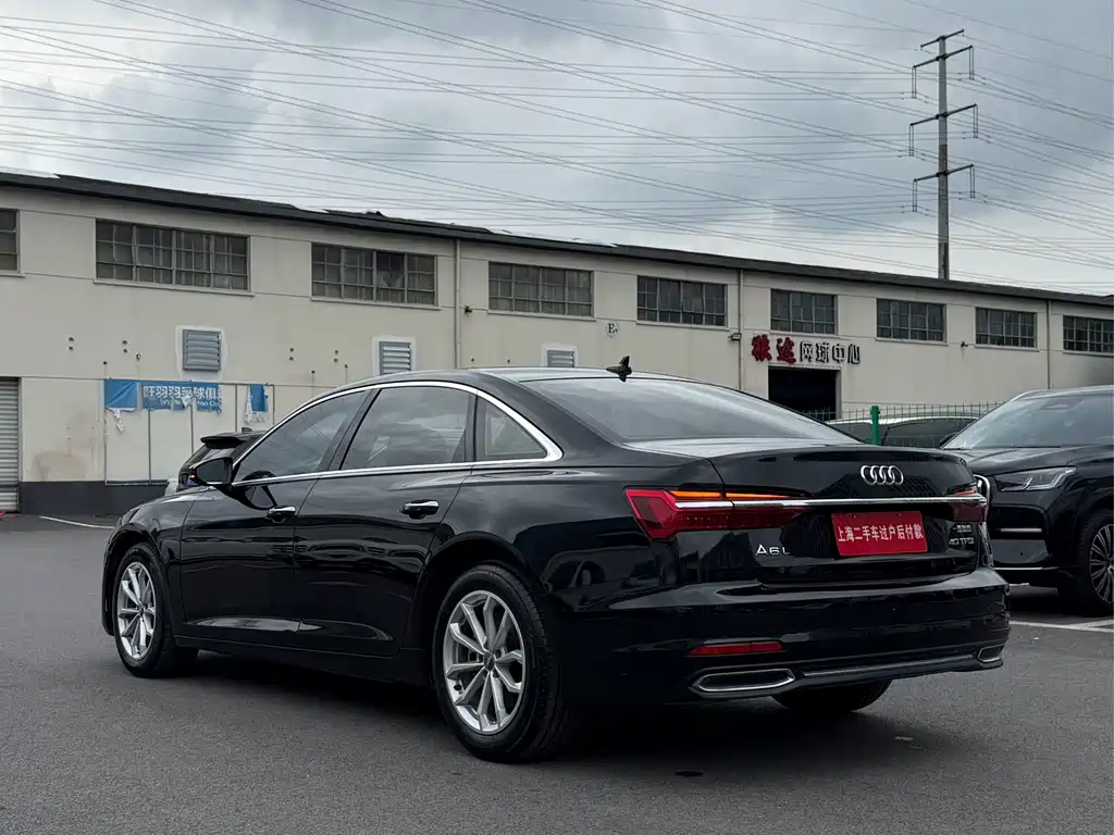 Audi A6L — фото 10