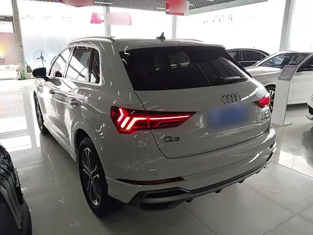 Audi Q3 — фото 5