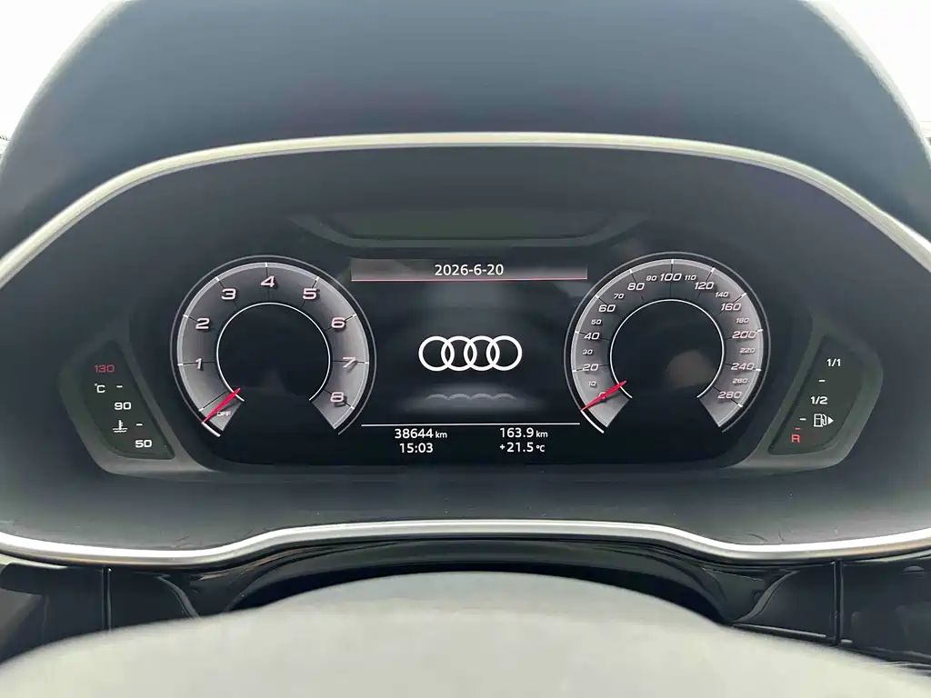 Audi Q3 — фото 19