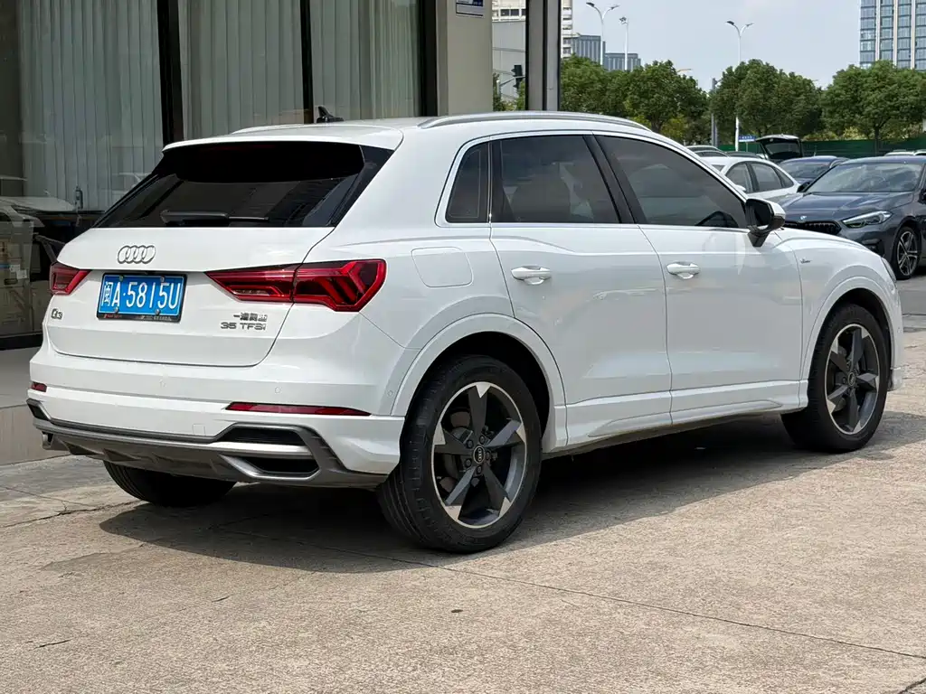 Audi Q3 — фото 5