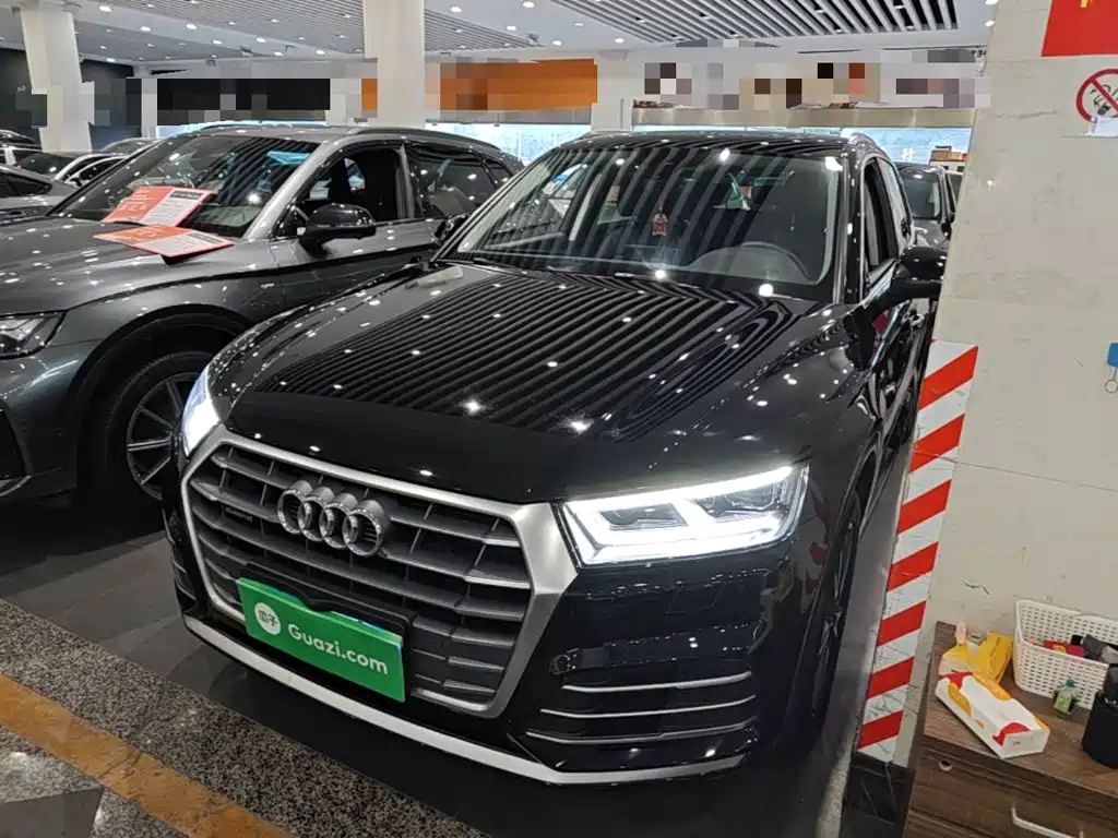 Audi Q5L — фото 2
