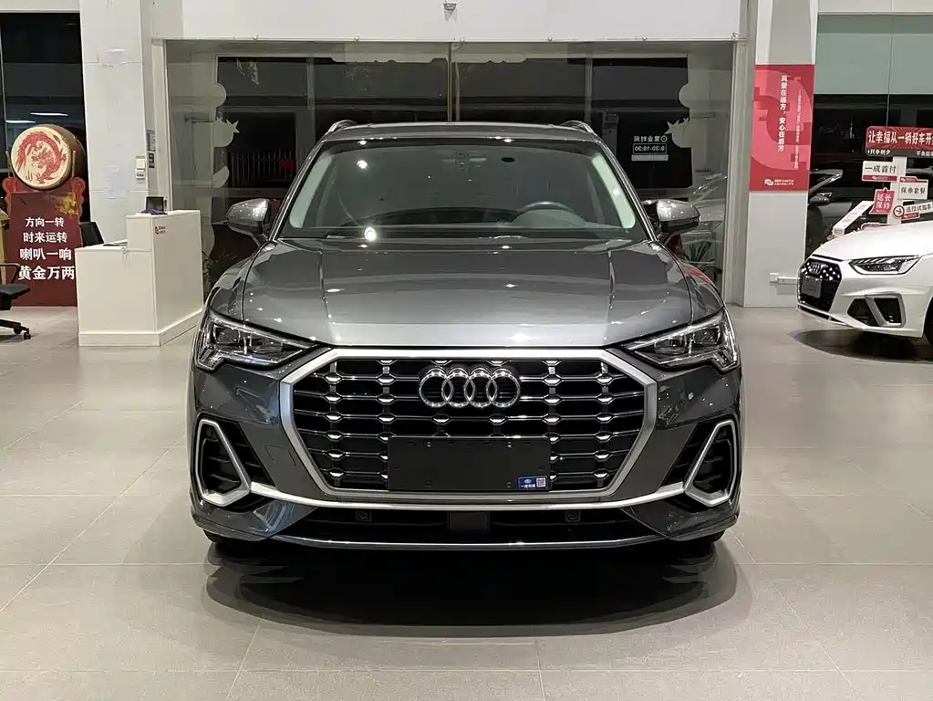 Audi Q3 — фото 2