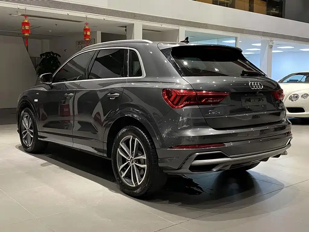 Audi Q3 — фото 6