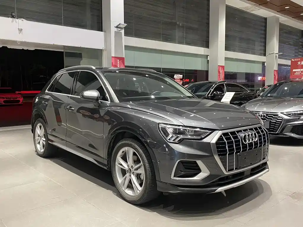 Audi Q3 — фото 3