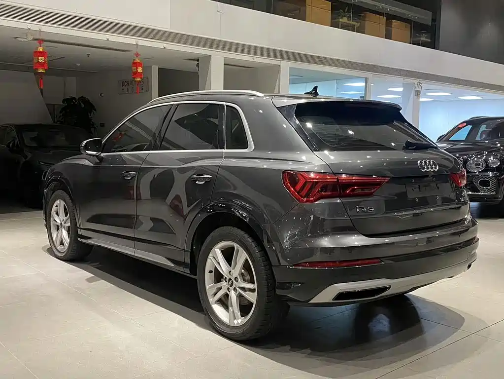 Audi Q3 — фото 6