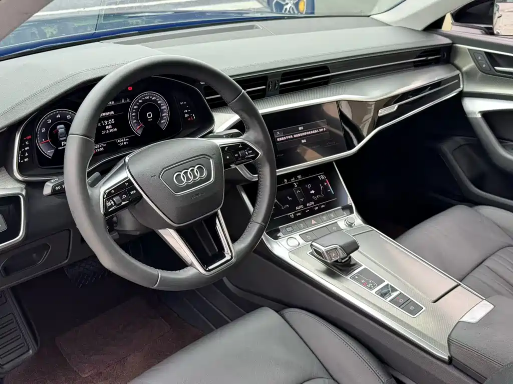 Audi A6L — фото 8